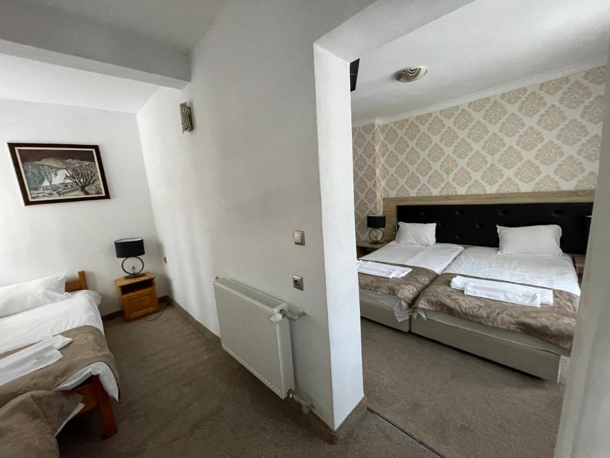 Hotel Merdjan サルニトゥサ エクステリア 写真