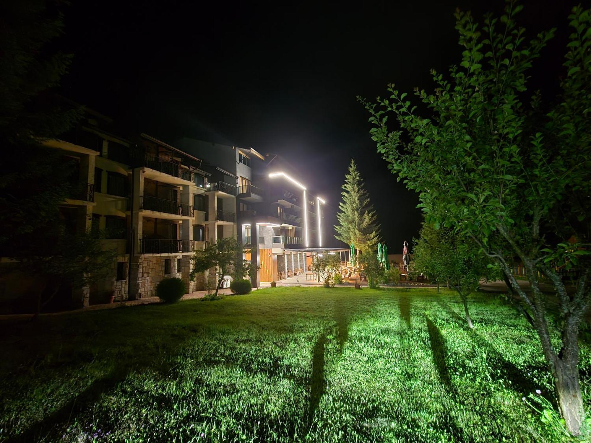Hotel Merdjan サルニトゥサ エクステリア 写真